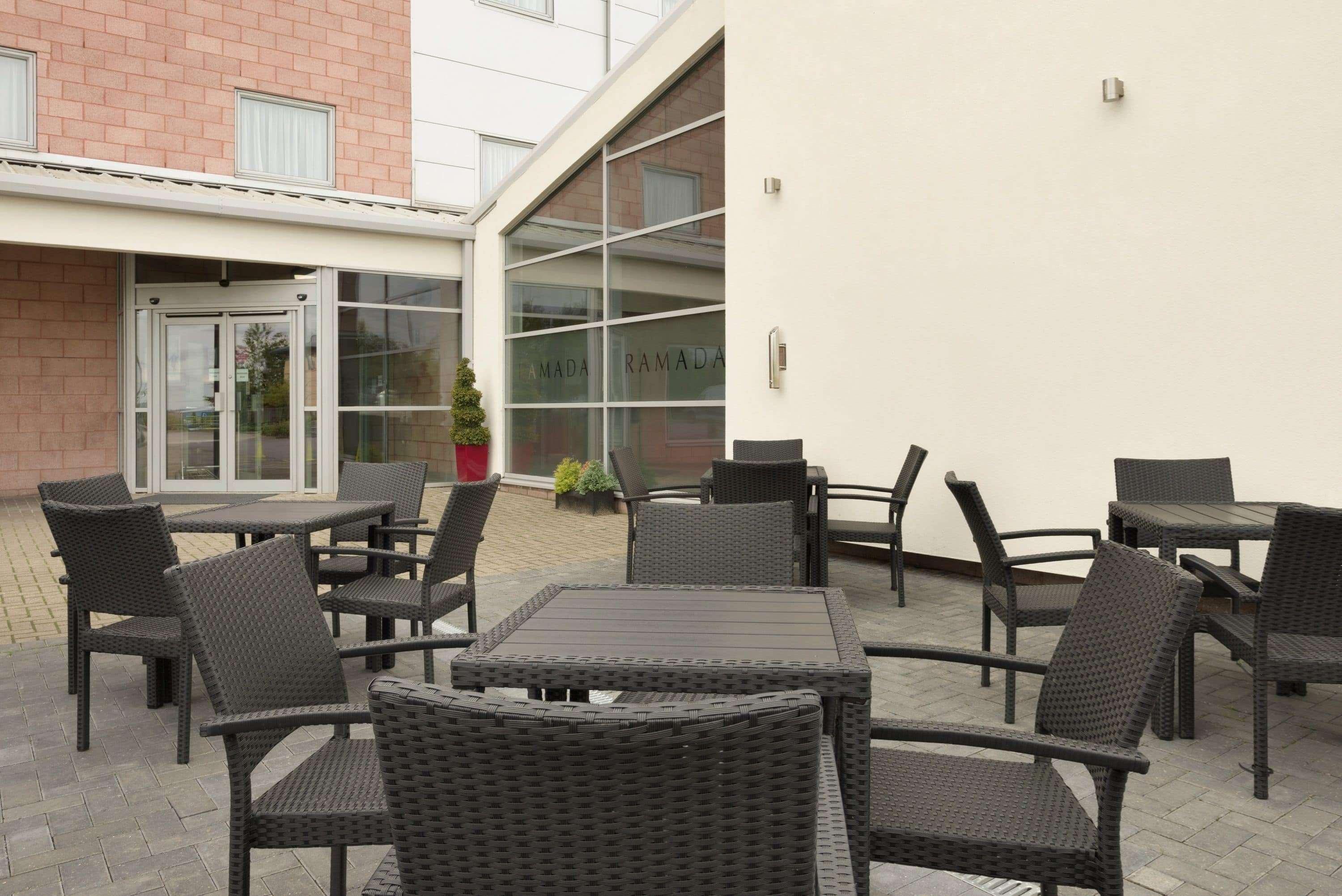 Ramada Wakefield Hotel Exterior photo