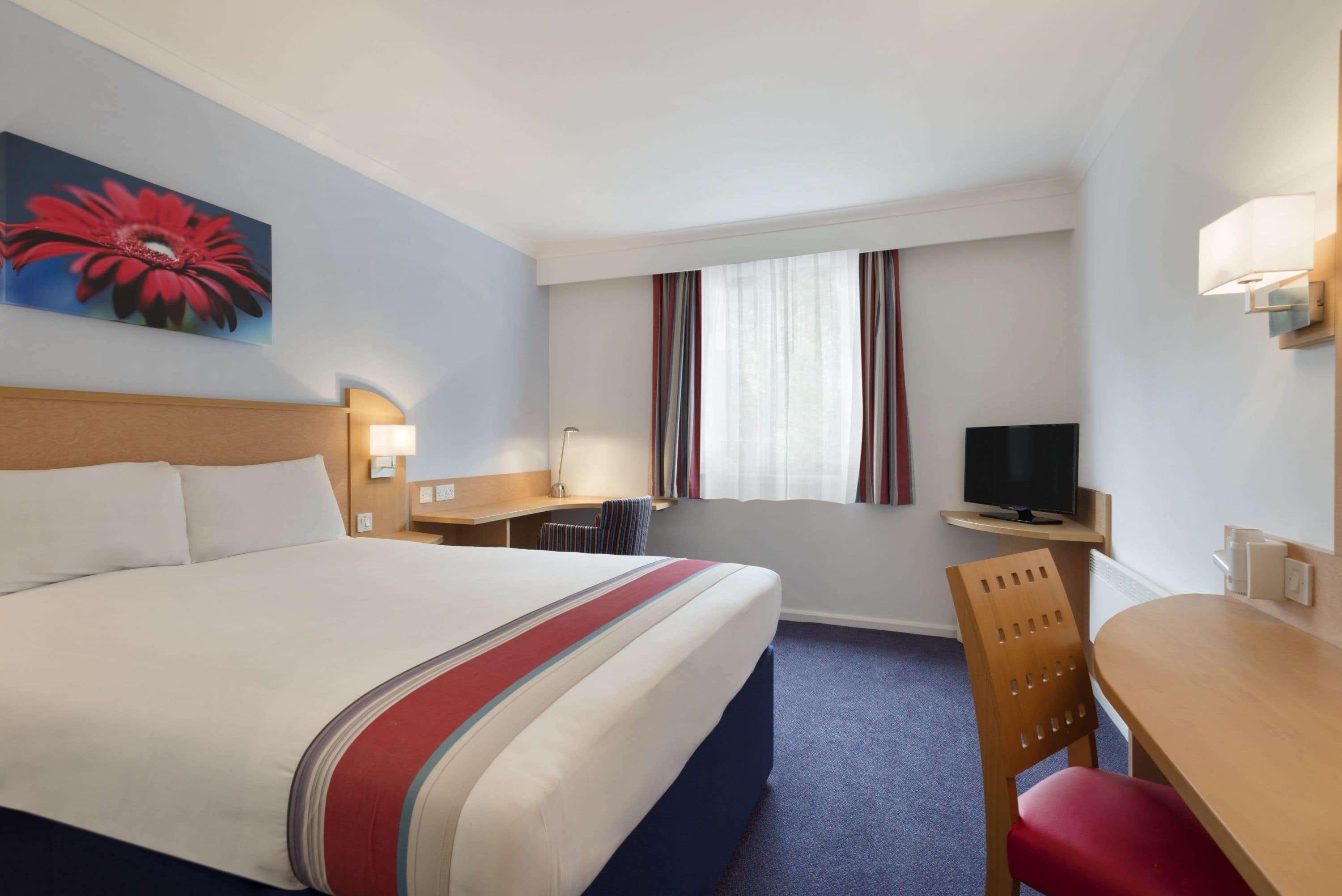Ramada Wakefield Hotel Exterior photo